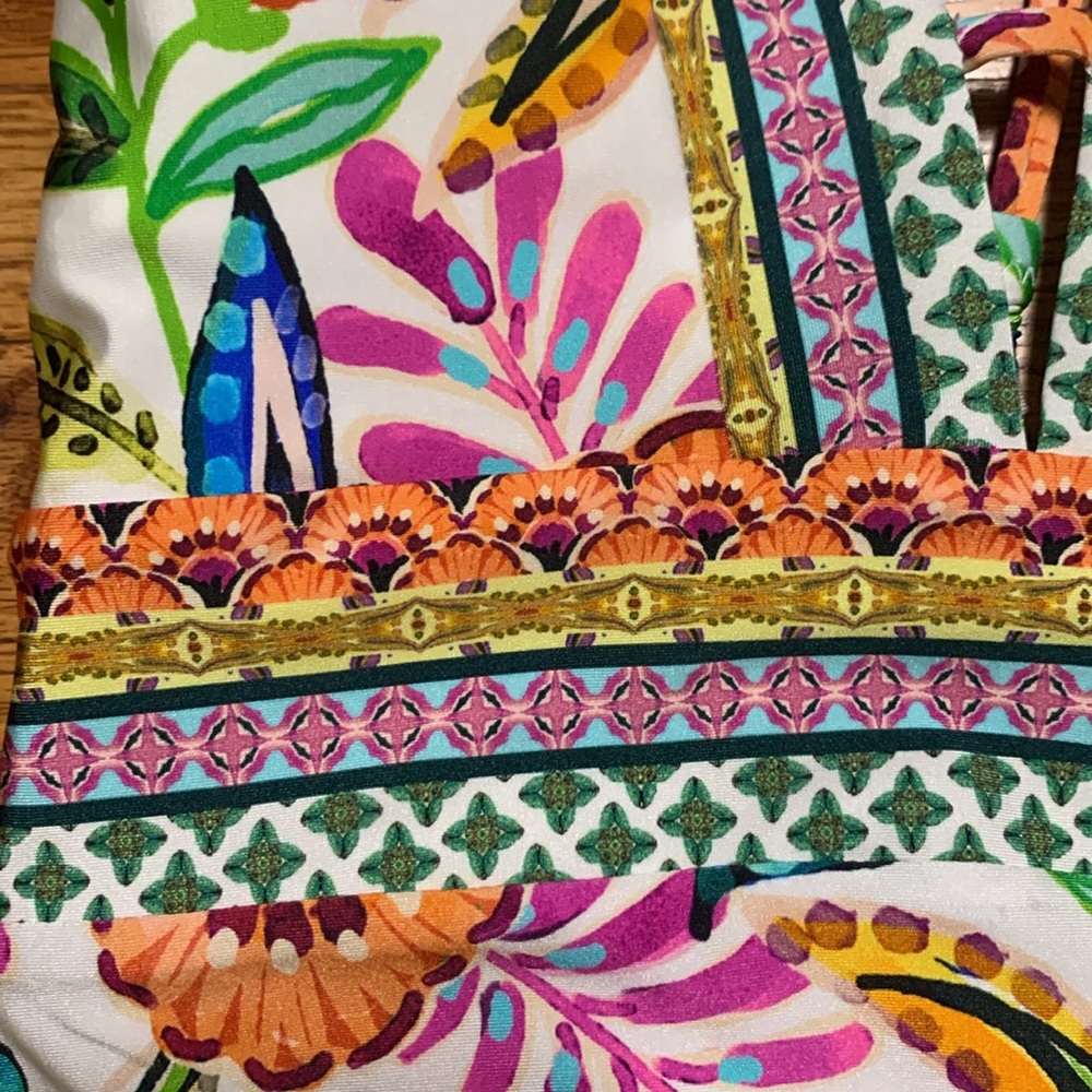 Sunshine 79 swimsuit - v plunge one piece w tummy control size 6 bathing suit - Picture 4 of 14